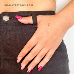 Small Crescent Moon Outline Temporary Tattoo (Set Of 3) -Da Vinci Shop 1692881842401