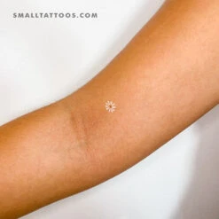 Tiny White Daisy Temporary Tattoo (Set Of 3)