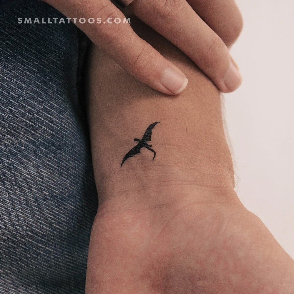 Small Dragon Temporary Tattoo (Set Of 3) 3 Small Dragon Temporary Tattoo (Set Of 3)