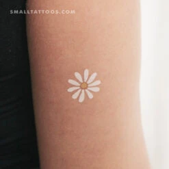 White Daisy Temporary Tattoo (Set Of 3)