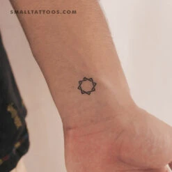 Interlaced Rub El Hizb Temporary Tattoo (Set Of 3)