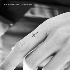 Small Minimalist Cross Temporary Tattoo (Set Of 3) -Da Vinci Shop 1cm cross st temporary tattoo 750 bw d469a064 3745 44a6 861d d1b619e03647