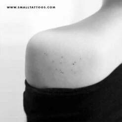 Minimalist Aquarius Constellation Temporary Tattoo (Set Of 3) -Da Vinci Shop aquarius constellation minimalist tatteco temporary tattoo st