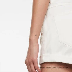 D Handwritten Letter Temporary Tattoo (Set Of 3) -Da Vinci Shop d handwritten st temporary tattoo