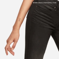 'Faith' Temporary Tattoo (Set Of 3) -Da Vinci Shop faith word temporary tattoo