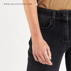 H Uppercase Serif Letter Temporary Tattoo (Set Of 3) -Da Vinci Shop h serif capital st temporary tattoo