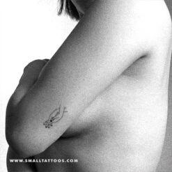 Holding Hands Temporary Tattoo (Set Of 3) -Da Vinci Shop holding hands 2 st