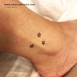 Small Star Outline Temporary Tattoo (Set Of 3) -Da Vinci Shop small star outline 5 point star client photo